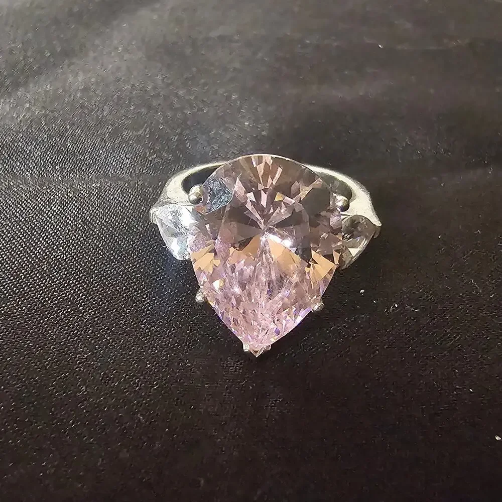 JTV Bella Luce 18.25 ctw Pink Pear-Cut and White Diamond Simulants Rhodium 925